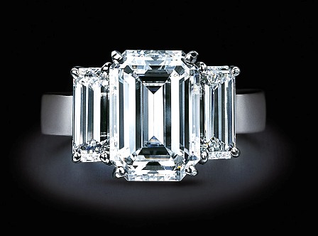 Emerald cut diamond