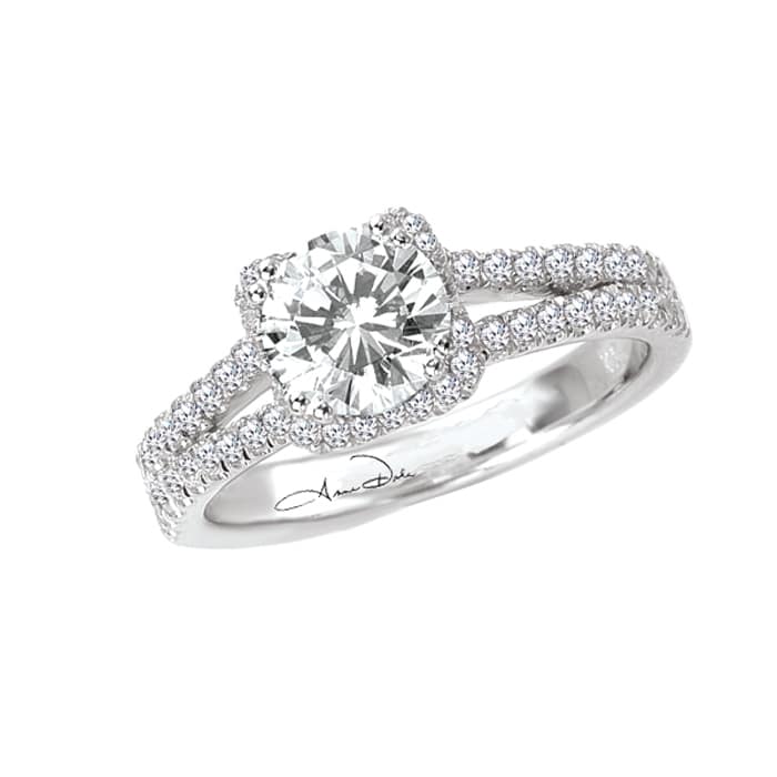 Stunning Halo Semi Mount Diamond Ring
