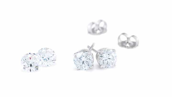 DIAMOND STUDS